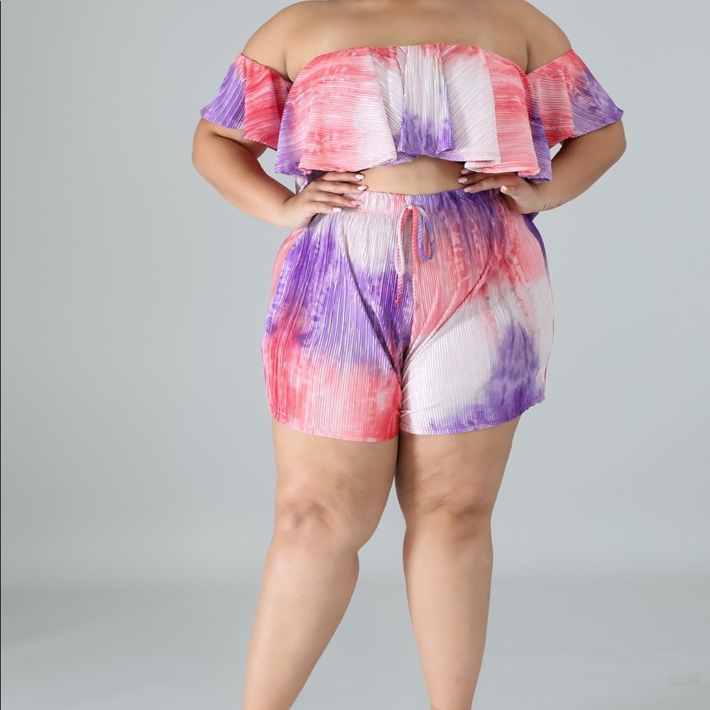 Water Pleated 2 Piece Short Set